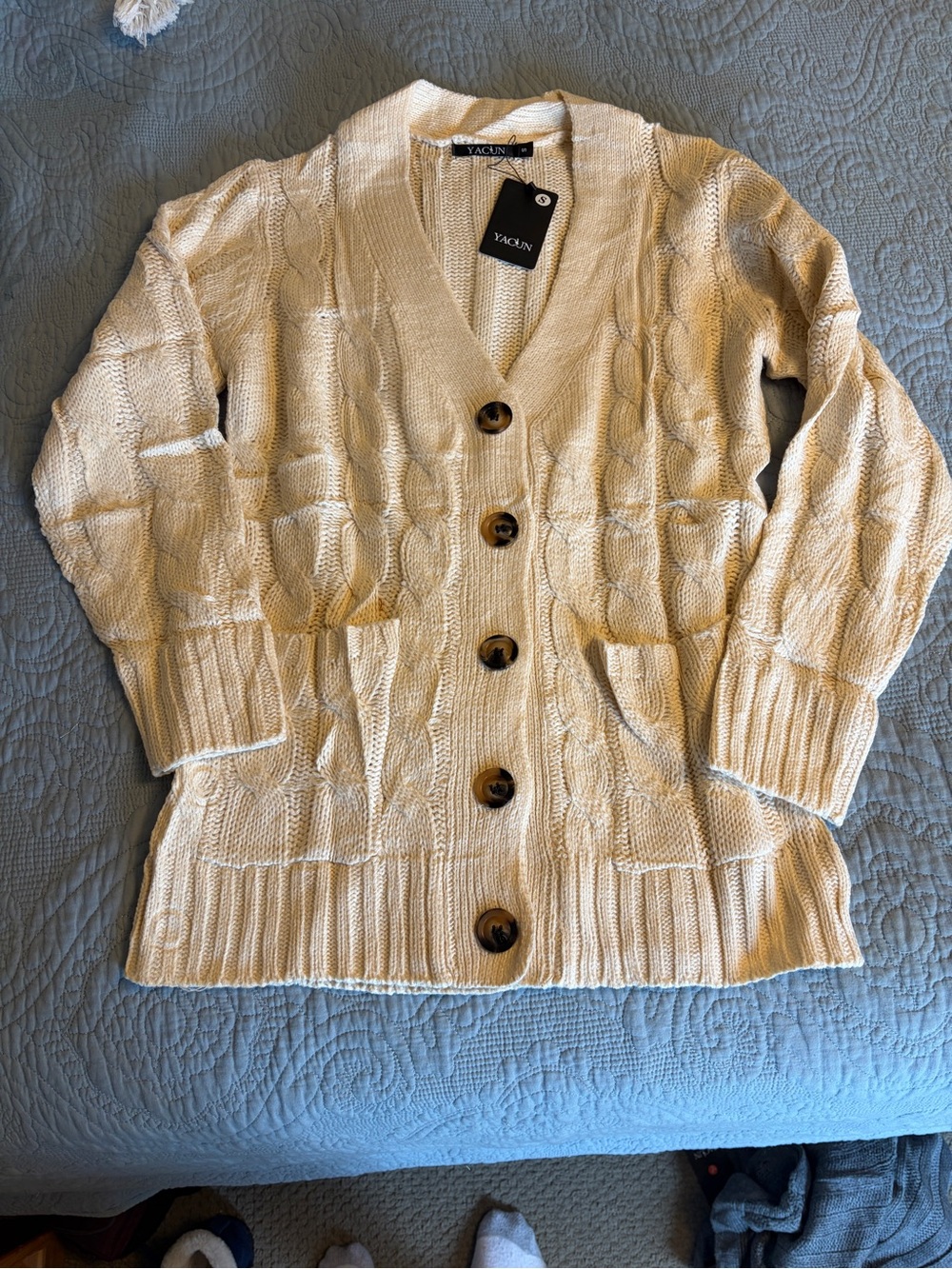 Yacun Cream Cable-Knit Button Cardigan Sweater